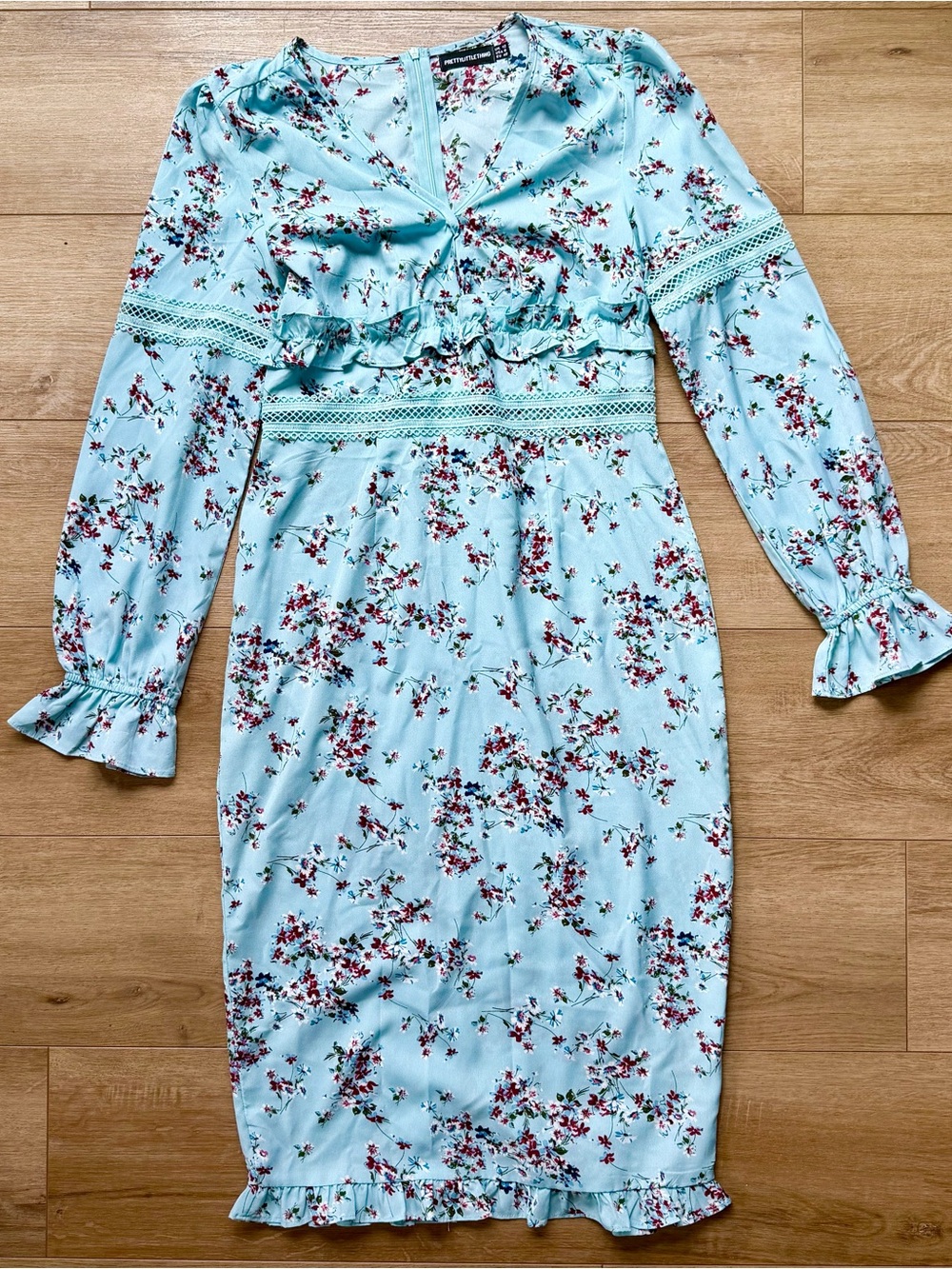 Cottagecore Floral Midi Dress size 8 Blue Lace Long Sleeve Fall wedding guest